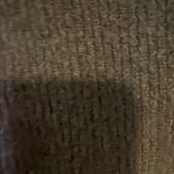 Elegant Green Women's Sweater - Picture 3 of 6